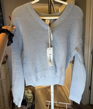 IJOAH Women’s Solid Gray Knit V-Neck Long Sleeve Pullover Sweater Size M